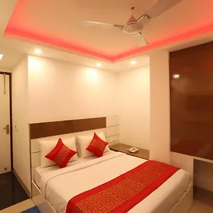 Bed & Breakfast Majestic Park At Delhi Airport