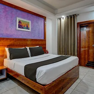 Hotel Hight Krone A Family Near Igi Airport Delhi